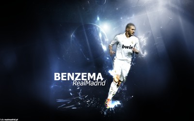 英皇体育热评-亚马尔突破造点后主动让点