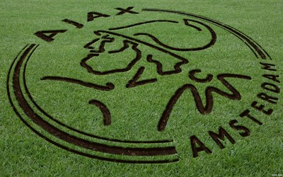 英皇体育焦点-内马尔与梅西友谊长存